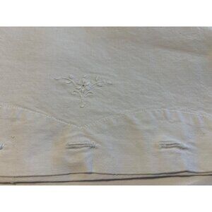 Vintage White Scalloped Embroidered Pillow Sham Cotton Floral Classic Timeless D